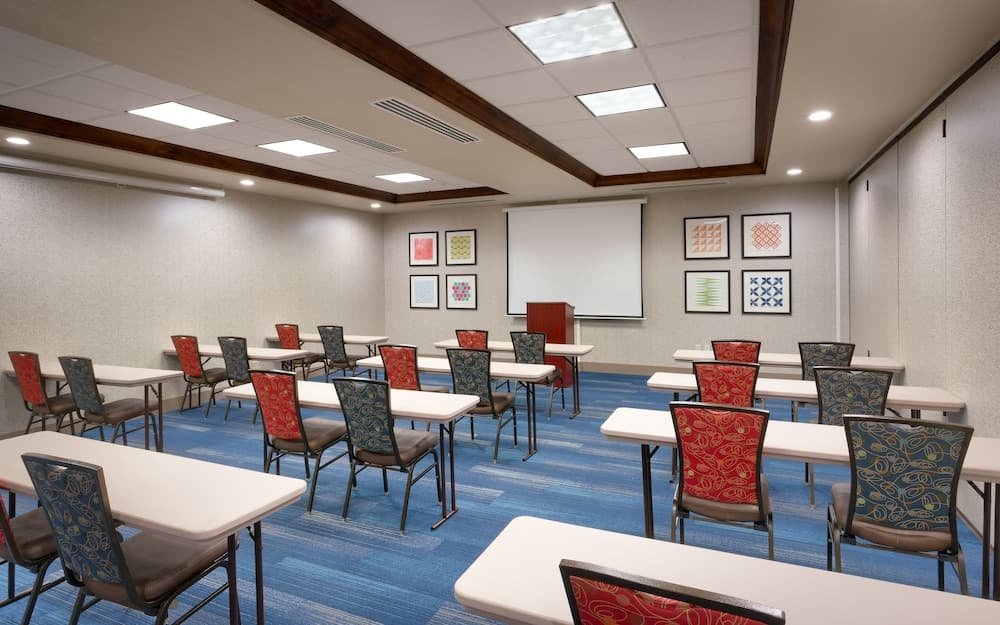 Holiday Inn Express & Suites Orem-North Provo by IHG gallery photo in Orem, UT — image 35