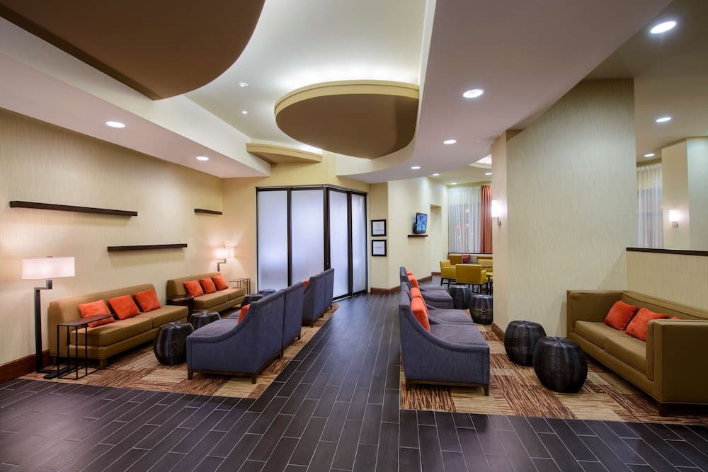 Hampton Inn Washington-Downtown-Convention Center property views in Washington, DC — gallery photo 3