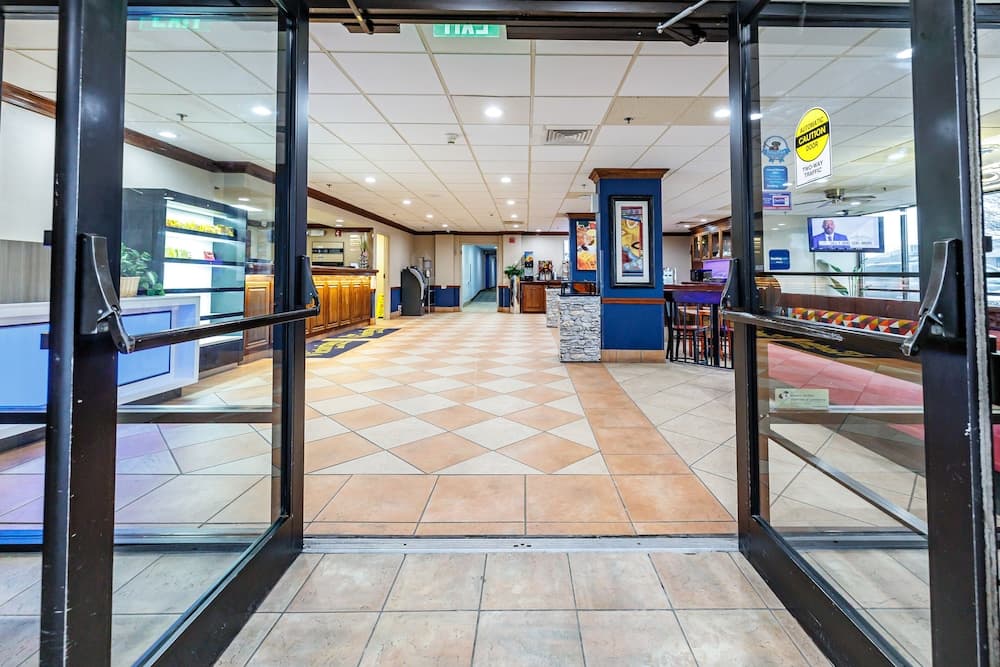 New Victorian Inn & Suites Omaha gallery photo in Omaha, NE — image 29