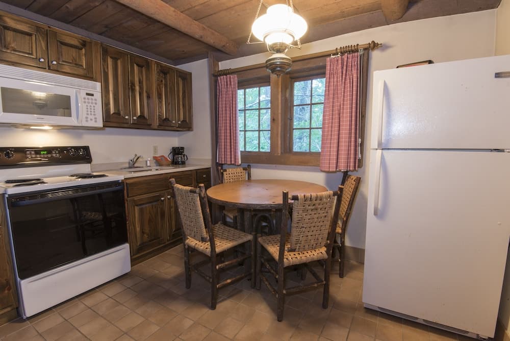 Pine Mountain State Resort Park property views in Pineville, KY — gallery photo 3