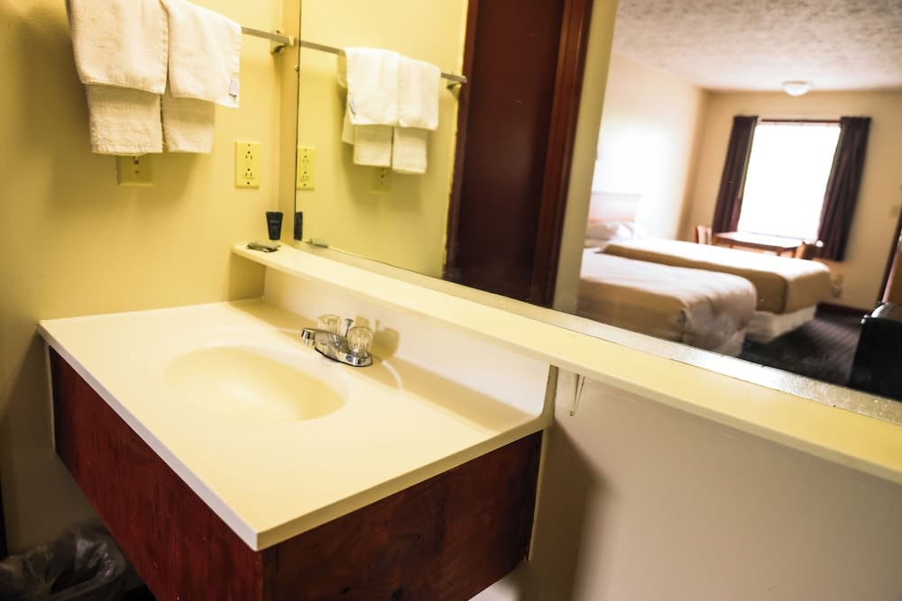 Hotel Deerfield Inn & Suites Acworth Atlanta property views in Acworth, GA — gallery photo 3