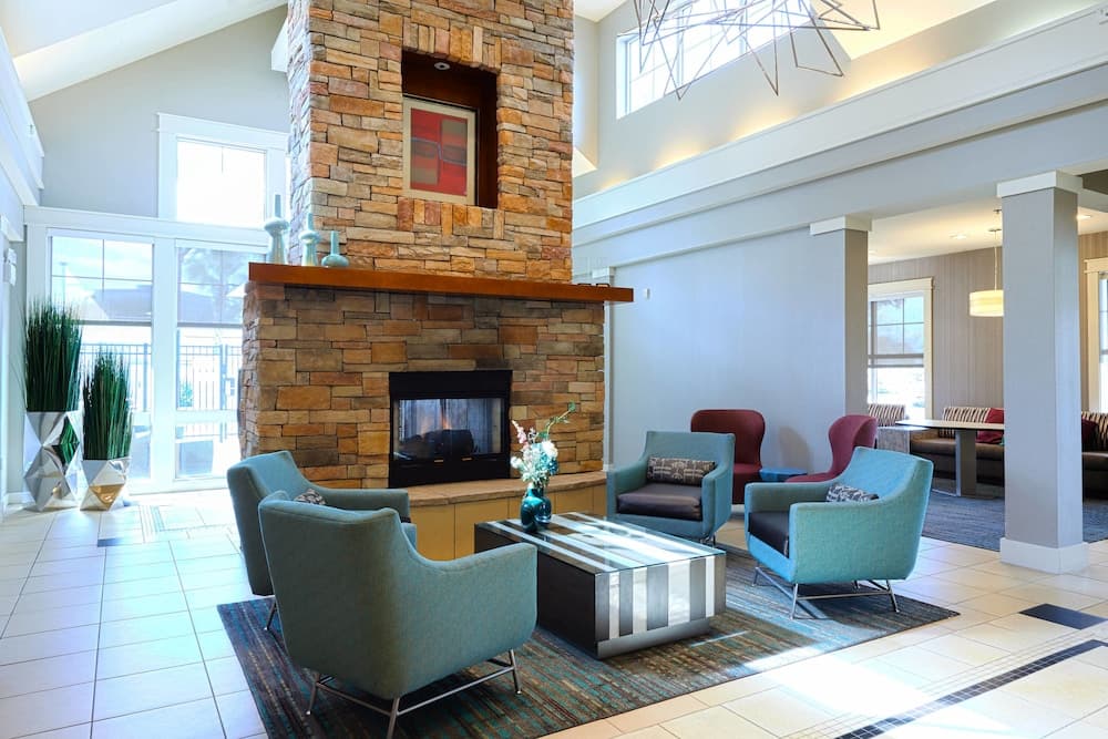 Residence Inn Marriott Airport interior in Lafayette, LA — gallery photo 2