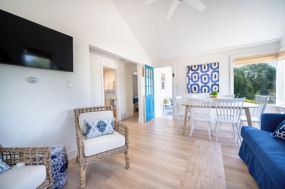 Marina Bay Cottages gallery photo in Waterford — image 48