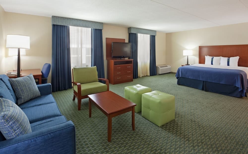 Iris Hotel Cape Cod gallery photo in Falmouth, MA — image 73