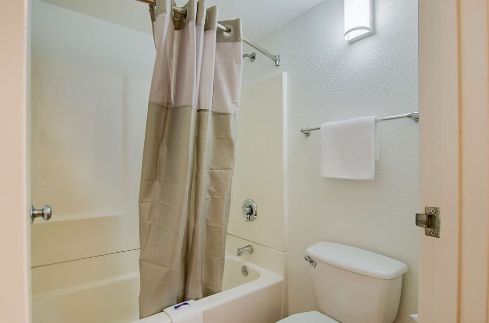 Motel 6 Tacoma, WA - South gallery photo in Tacoma, WA — image 14