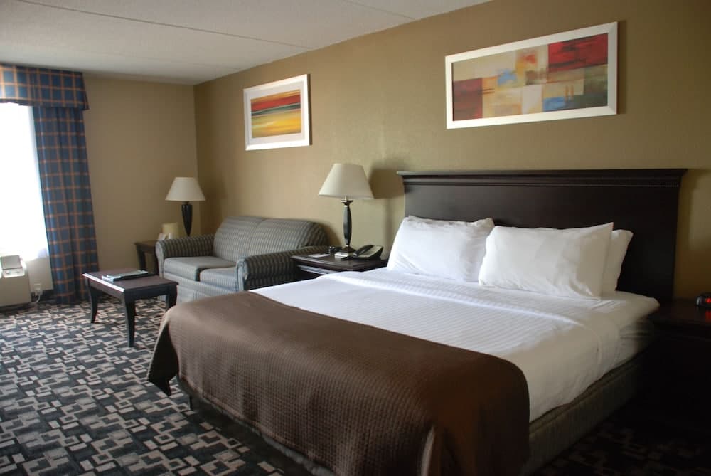 The Plaza Hotel & Suites Winona gallery photo in Winona, MN — image 34