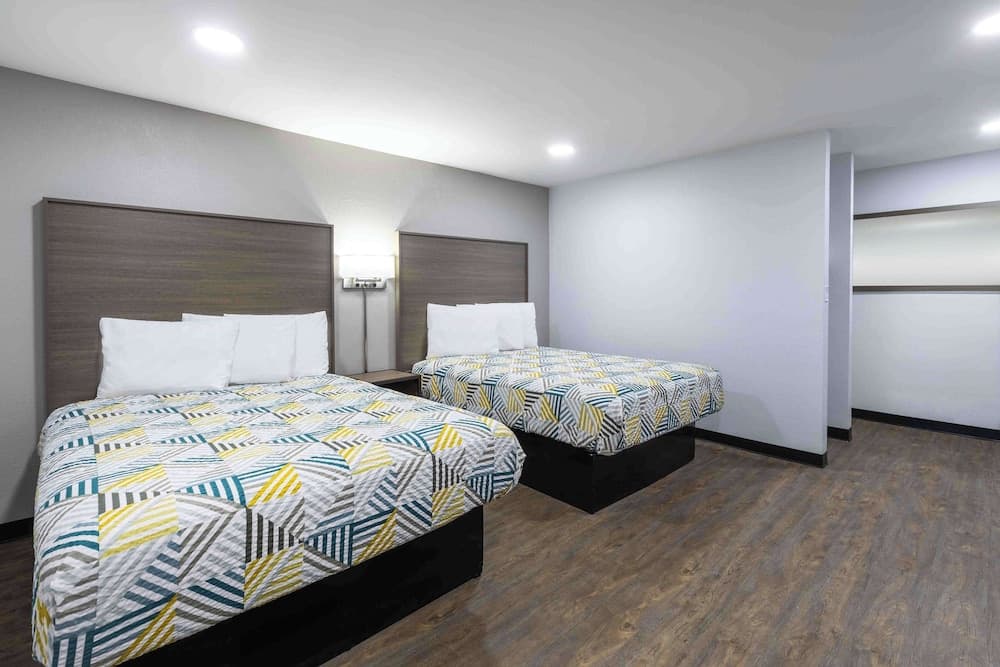 Motel 6 Hickory, NC property views in Hickory, NC — gallery photo 3
