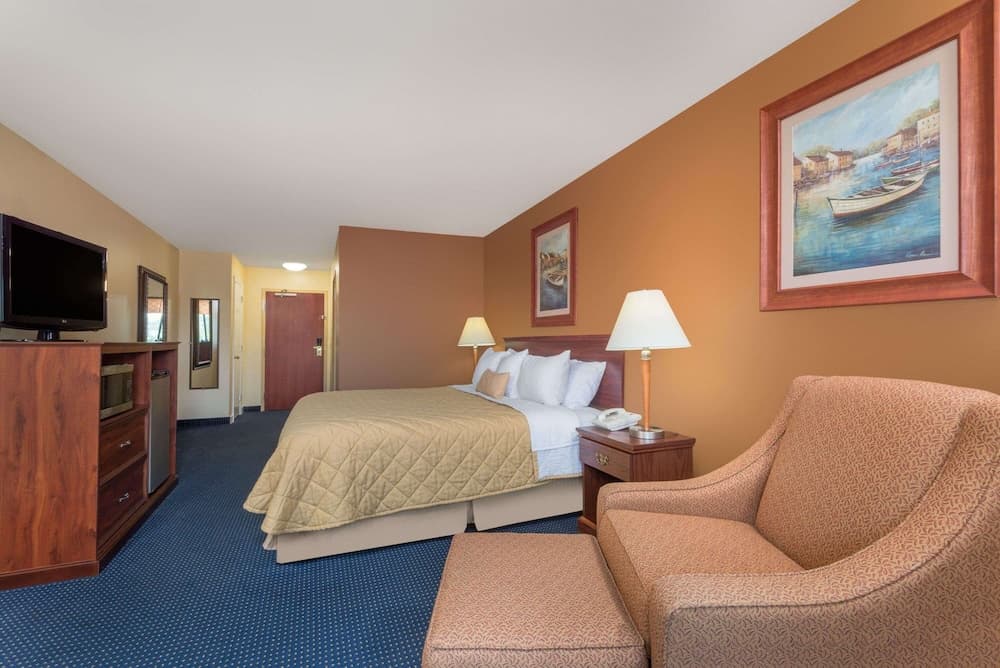 Ramada by Wyndham Catlettsburg Ashland gallery photo in Catlettsburg, KY — image 14