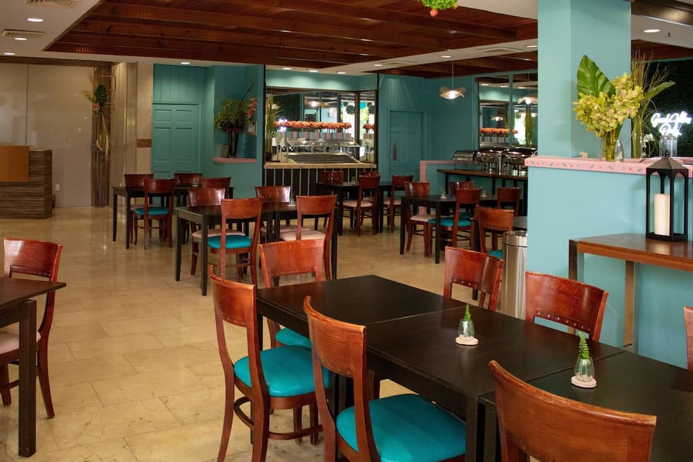 Regency Miami Airport by Sonesta gallery photo in Miami, FL — image 48