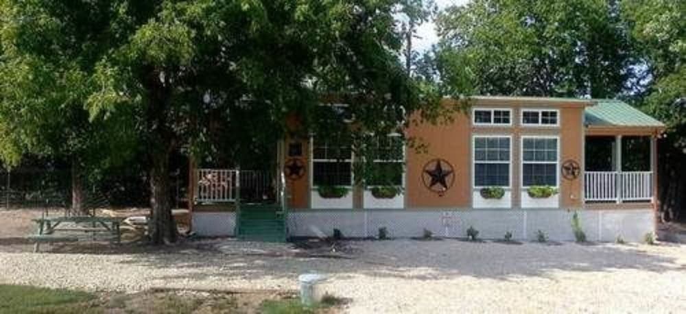 Old Irish Inn gallery photo in Denton, TX — image 15
