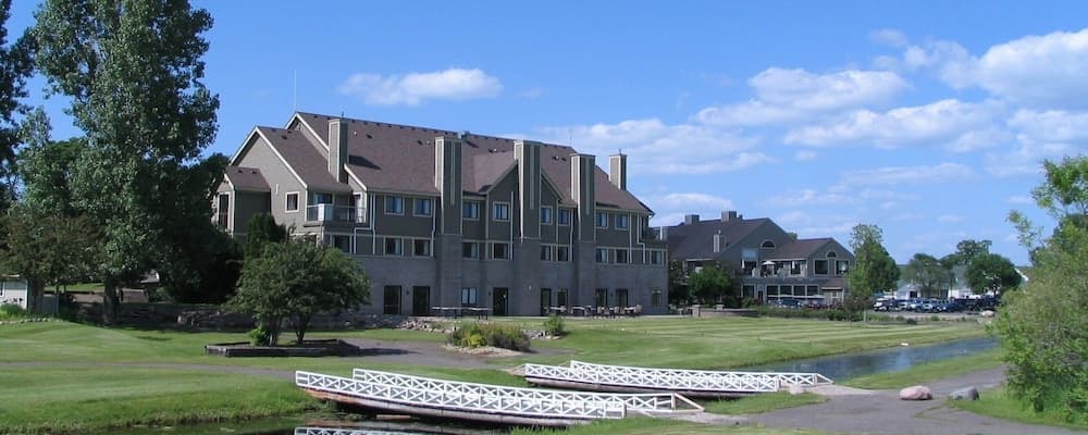 Izatys Resort — hotel in Onamia, Minnesota