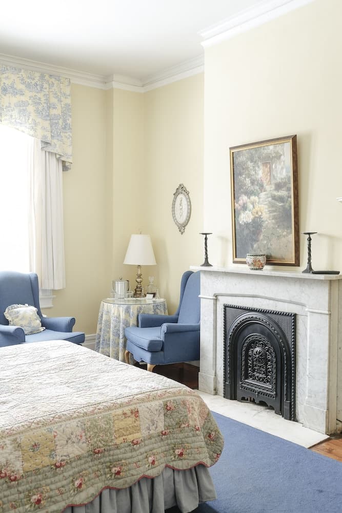 Delamater Inn property views in Rhinebeck — gallery photo 3