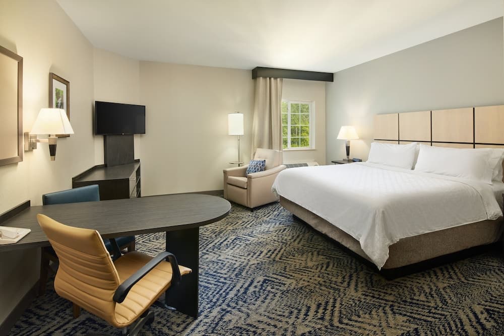 Candlewood Suites I-26 at Northwoods Mall by IHG gallery photo in North Charleston, SC — image 13