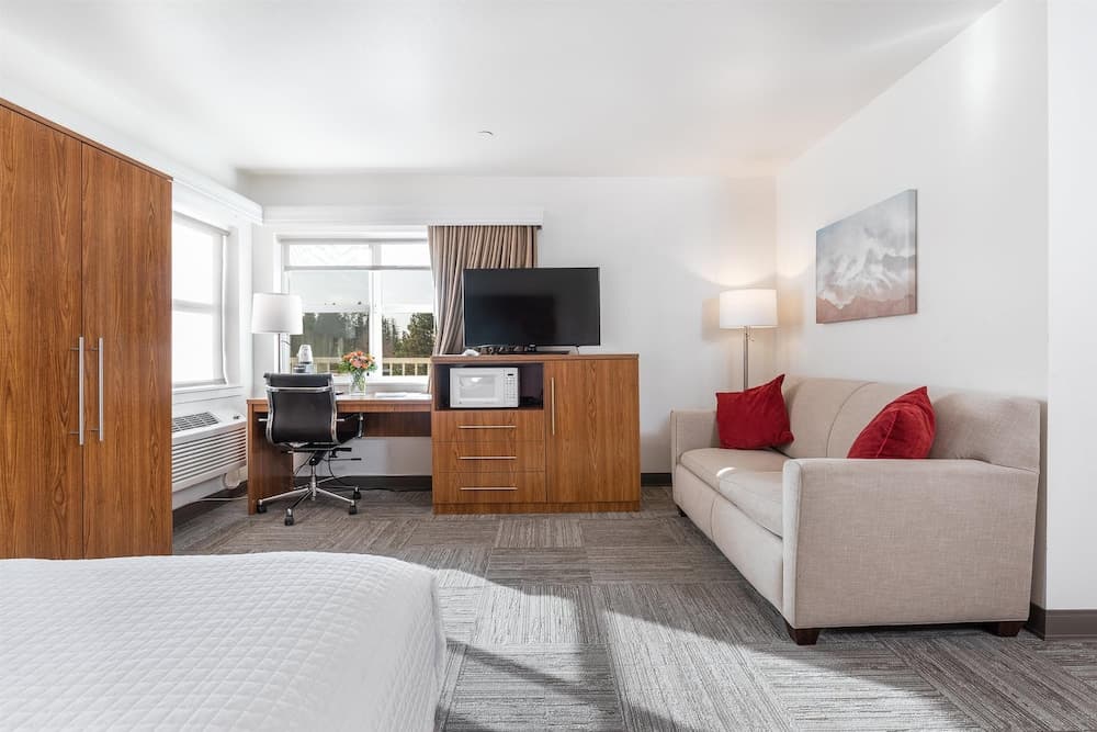 Marshall Suites Bainbridge Island, SureStay Collection by BW gallery photo in Bainbridge, WA — image 17