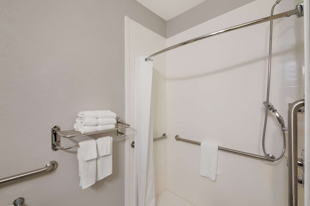 Best Western Plus Killeen/Fort Cavazos Hotel & Suites gallery photo in Killeen, TX — image 10