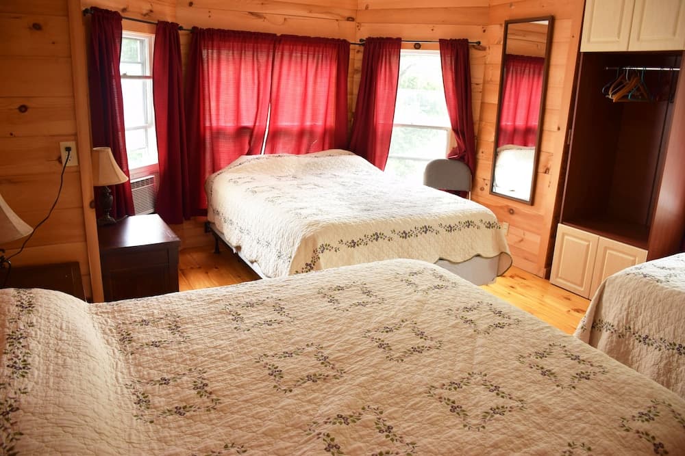 The Baseball Hotel gallery photo in Richfield Springs, NY — image 95