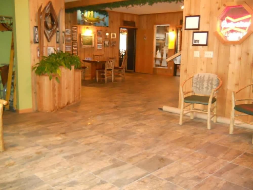 Lakewoods Resort & Lodge interior in Cable, WI — gallery photo 2
