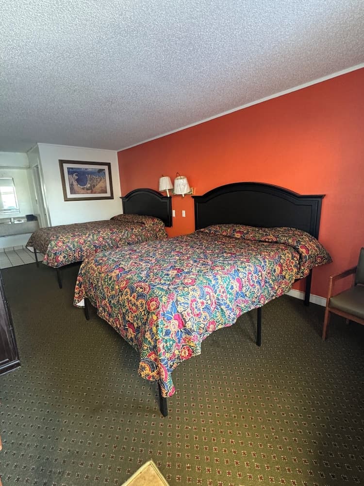BUDEGT MOTOR LODGE property views in New Castle, DE — gallery photo 3