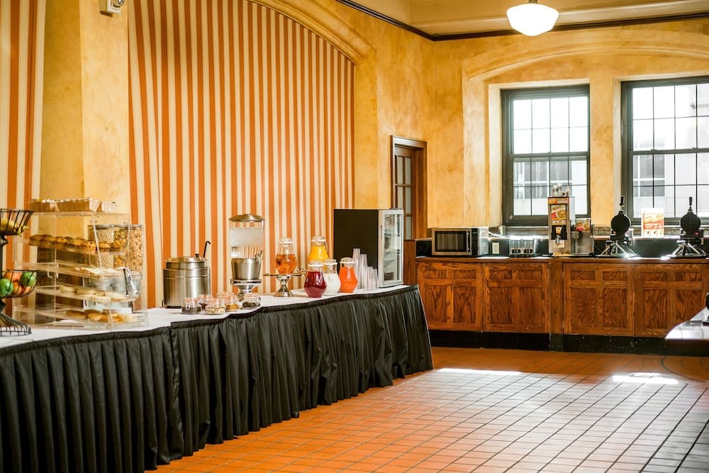 Hotel 340 gallery photo in St. Paul, MN — image 33