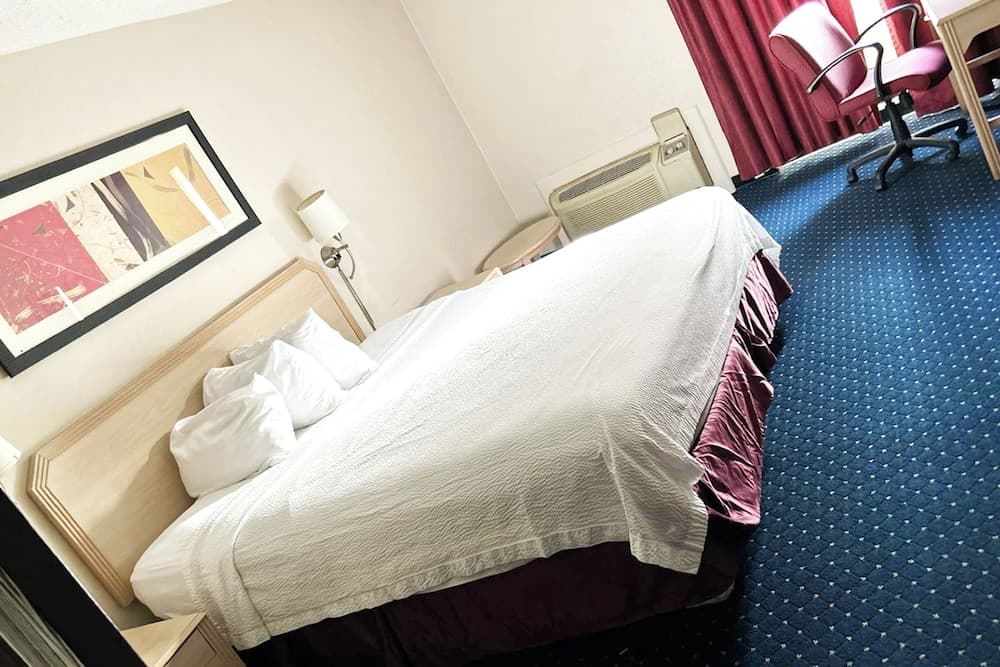 Blue Way Inn & Suites La Crosse gallery photo in La Crosse, WI — image 7
