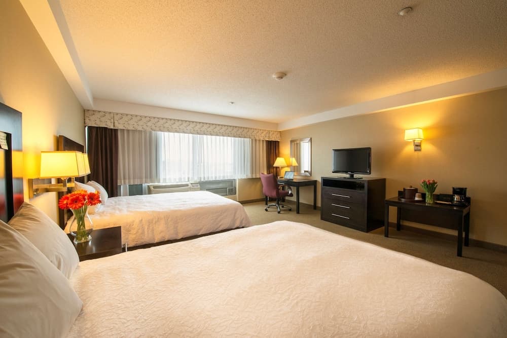 Hampton Inn & Suites Boston Crosstown Center property views in Boston, MA — gallery photo 3