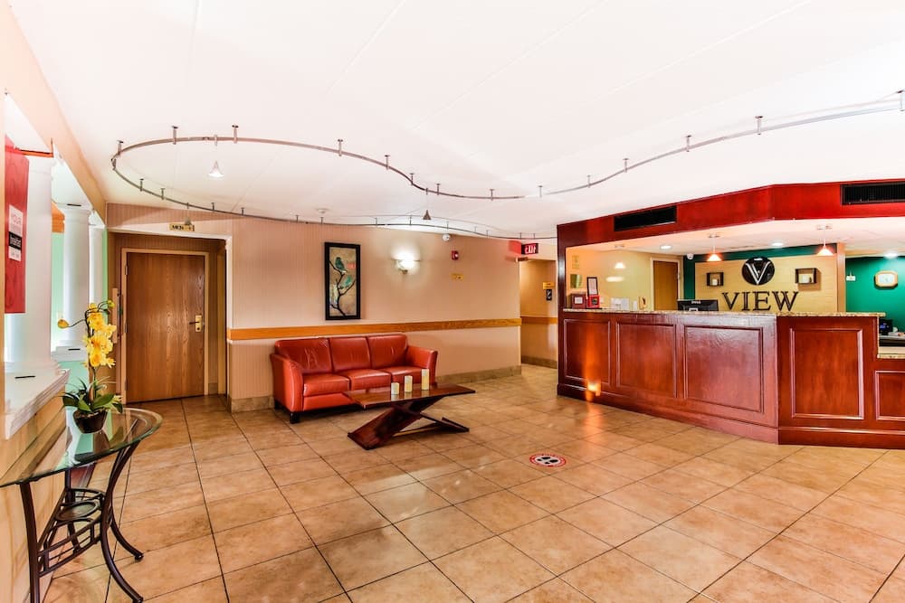 The View Inn & Suites interior in Bethlehem, PA — gallery photo 2