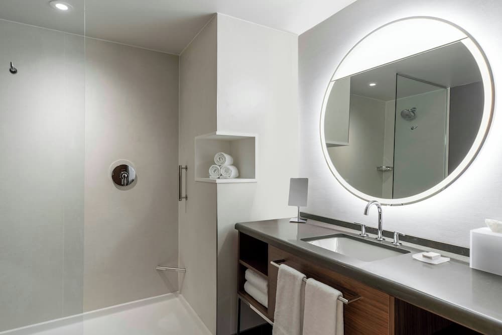 Courtyard By Marriott San Bernardino Loma Linda interior in Loma Linda, CA — gallery photo 2
