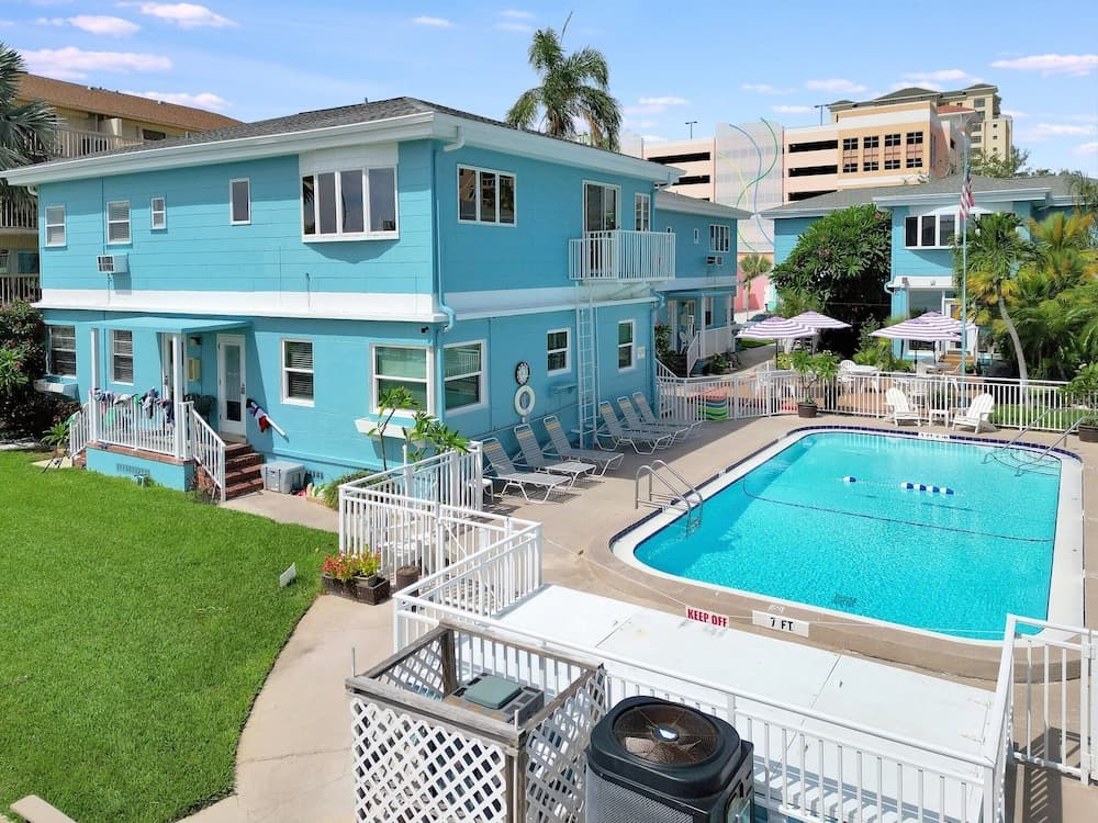The Seashell Suites interior in Clearwater Beach, FL — gallery photo 2