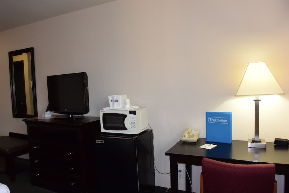 Travelodge Suites by Wyndham Newberg gallery photo in Newberg, OR — image 112