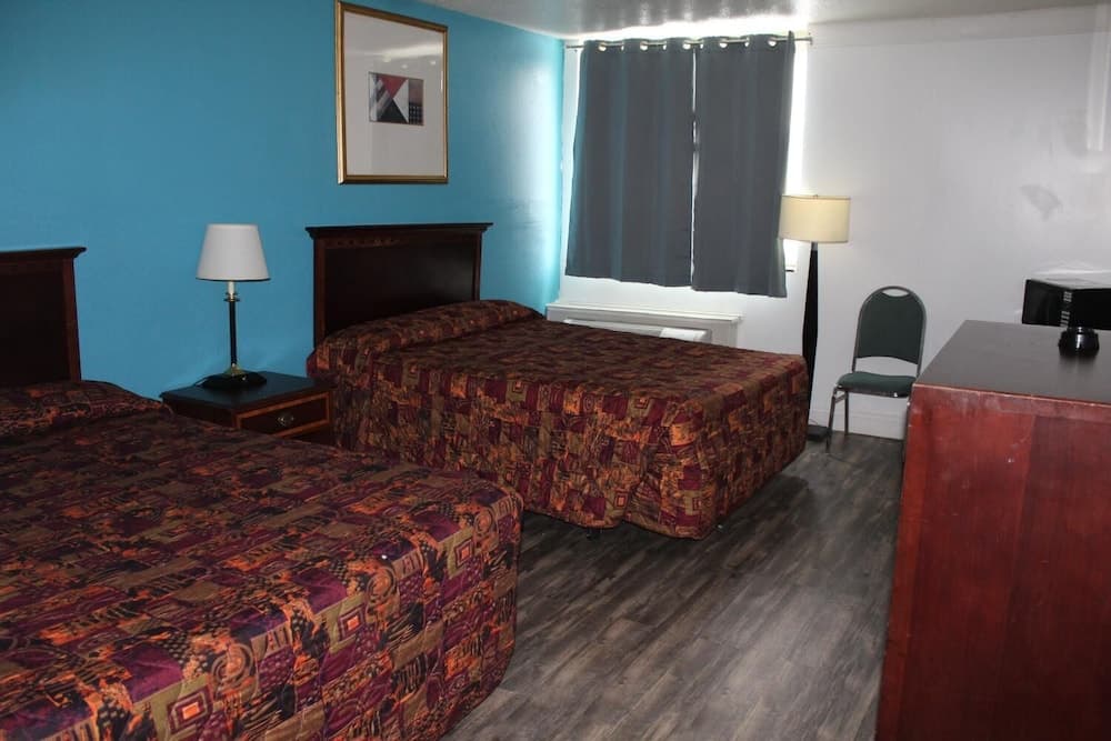 Arrowhead Inn property views in Kansas City, MO — gallery photo 3