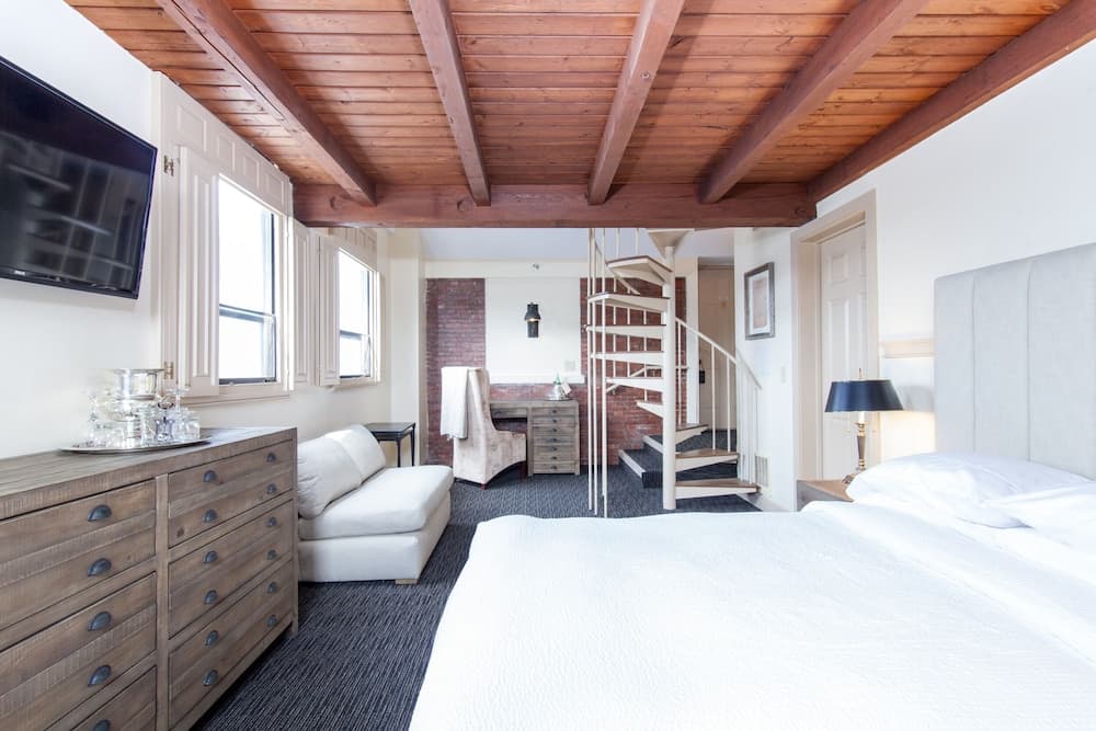 Garrison Inn Boutique Hotel gallery photo in Newburyport, MA — image 10