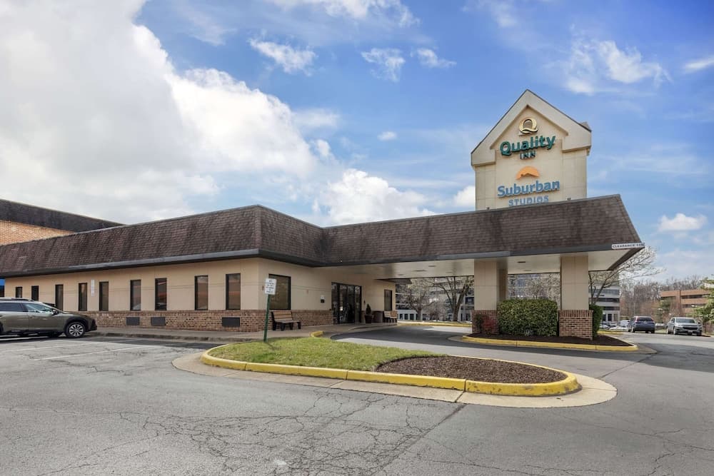 Suburban Studios Tysons Corner featured exterior or lobby in Vienna, VA — similar hotel
