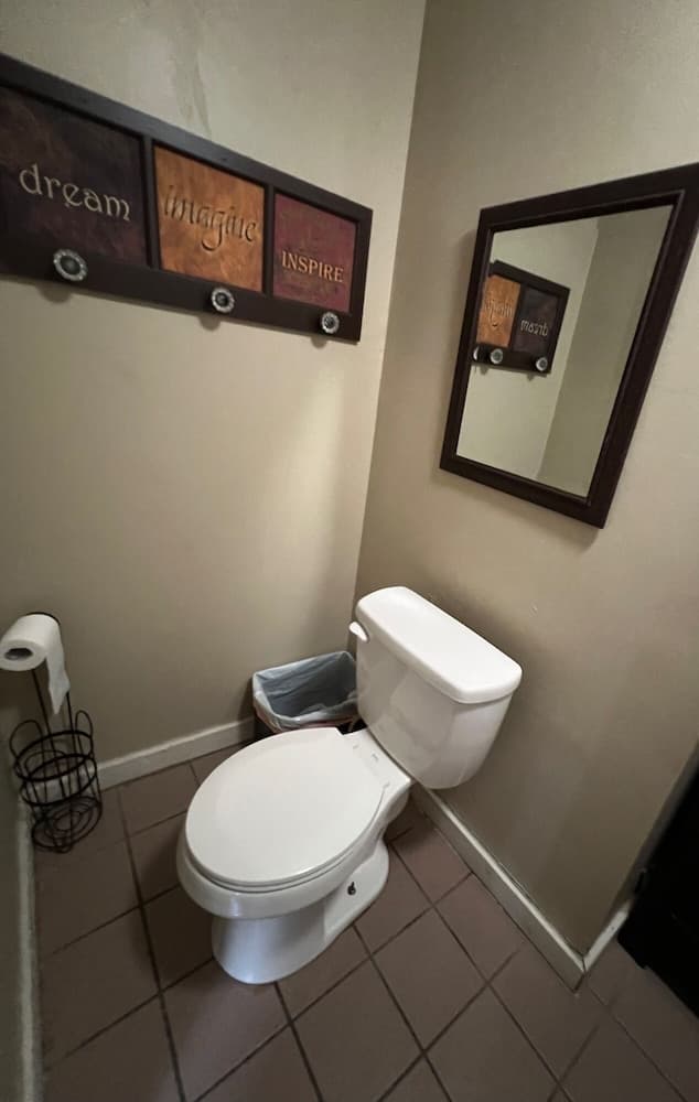 The Travelers Inn gallery photo in Jacksonville, NC — image 12