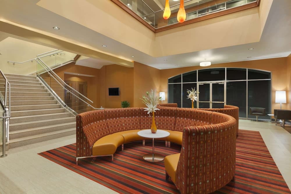 Sol Cypress San Antonio; Marriott Tribute Portfolio interior in San Antonio, TX — gallery photo 2