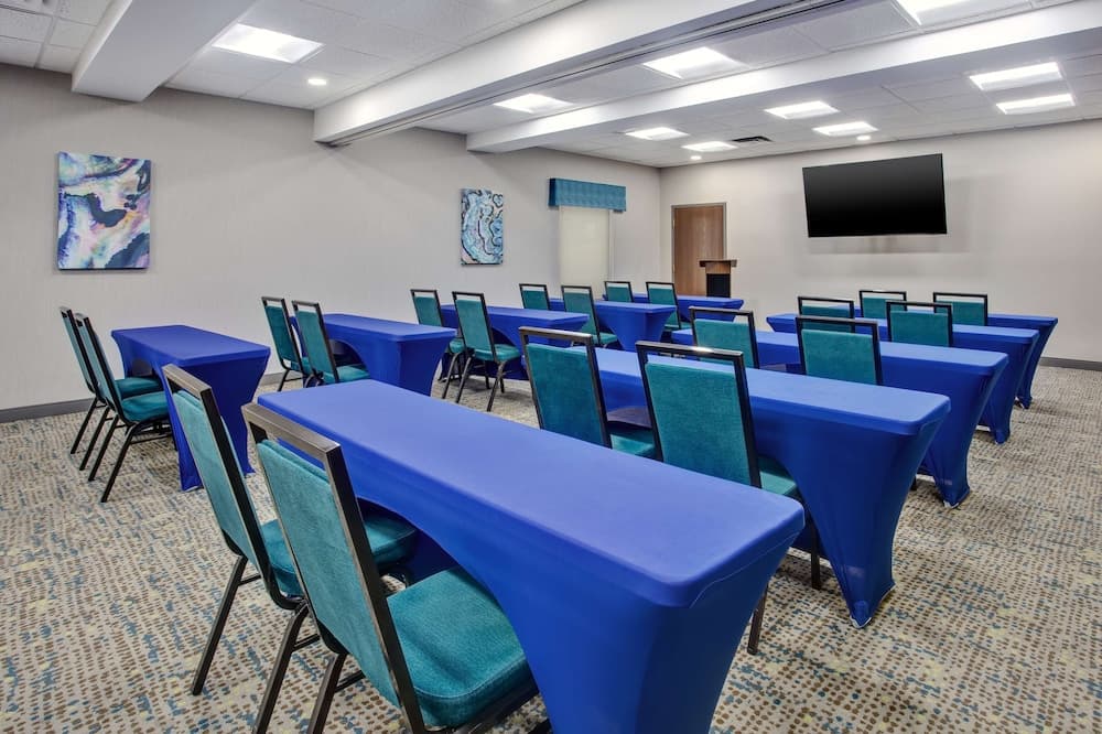Hampton Inn & Suites Lady Lake/The Villages gallery photo in The Villages, FL — image 4