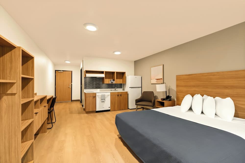LivAway Suites- Syracuse gallery photo in Syracuse, NY — image 10