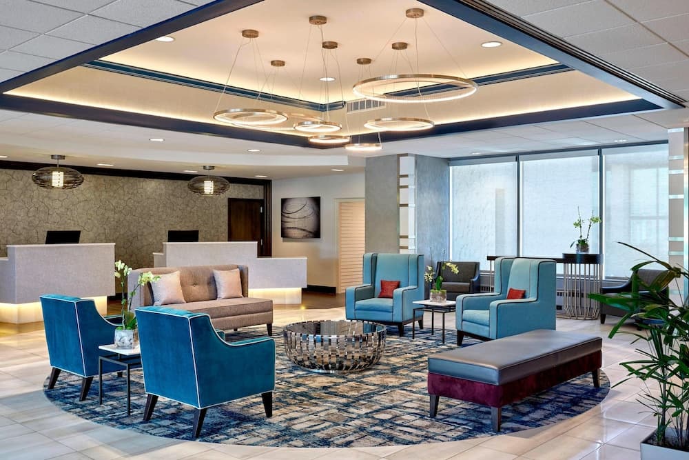 Sheraton Milwaukee Brookfield Hotel interior in Brookfield, WI — gallery photo 2