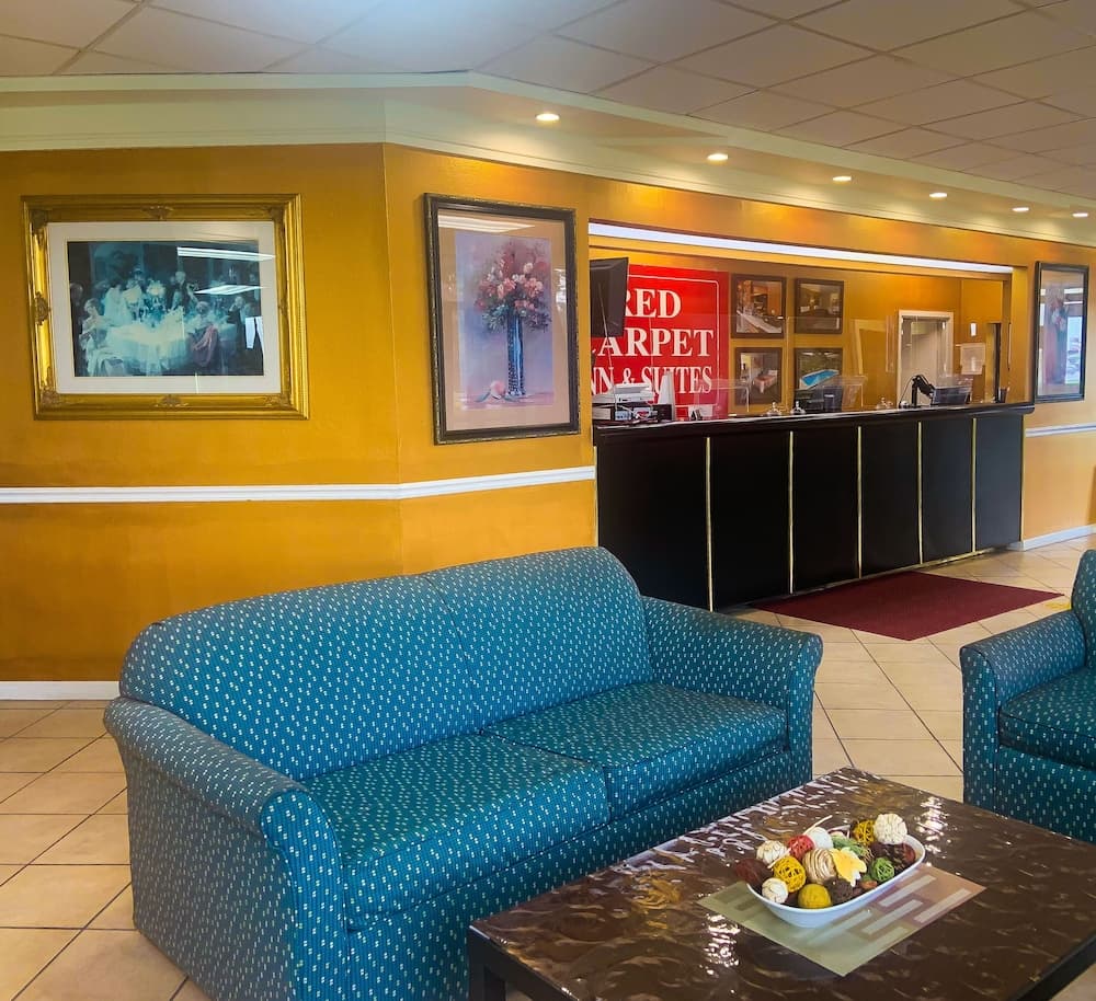 Red Carpet Inn & Suites property views in Kinston, NC — gallery photo 3