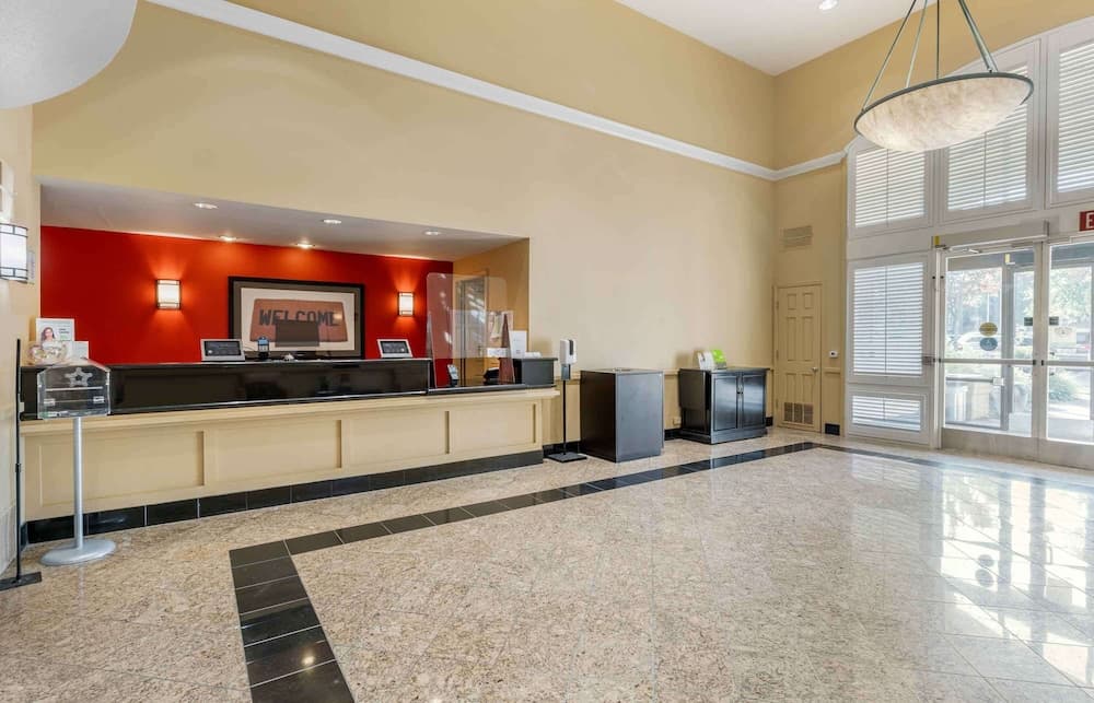 Extended Stay America Suites Portland Hillsboro interior in Hillsboro, OR — gallery photo 2