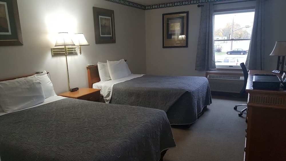 Amerivu Inn And Suites New Richmond gallery photo in New Richmond, WI — image 43
