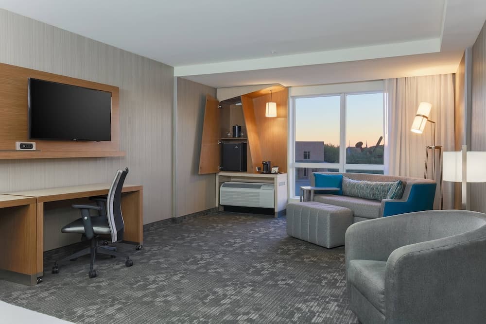 Courtyard by Marriott Dallas Midlothian-Midlothian Conf Ctr gallery photo in Midlothian, TX — image 41