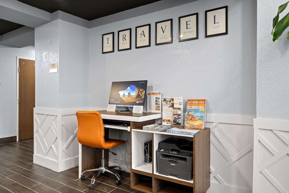 Clarion Pointe Lakeland I-4 gallery photo in Lakeland, FL — image 23