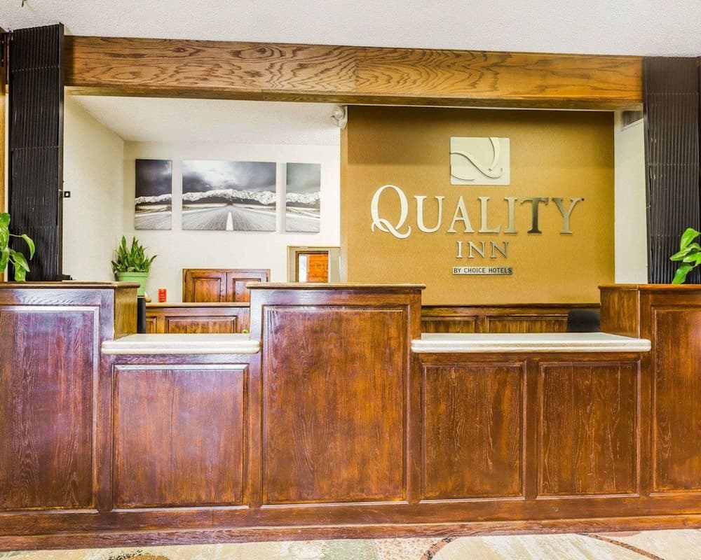 Quality Inn Pagosa Springs interior in Pagosa Springs, CO — gallery photo 2