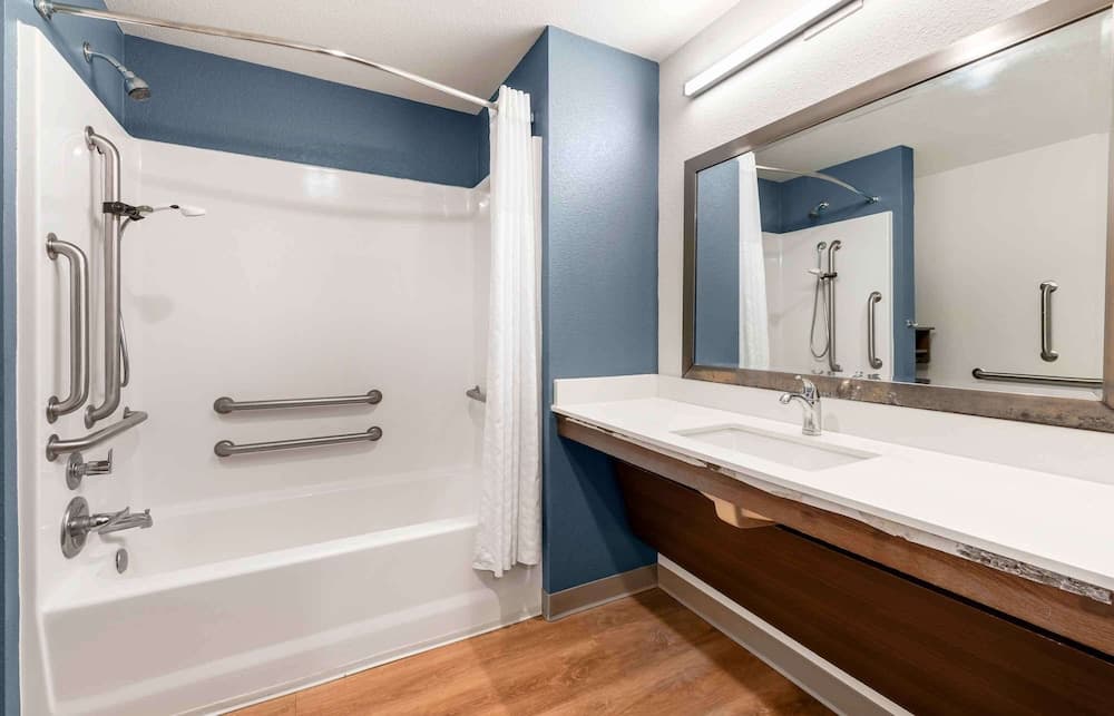 Extended Stay America Suites - St Paul - Woodbury property views in Woodbury, MN — gallery photo 3