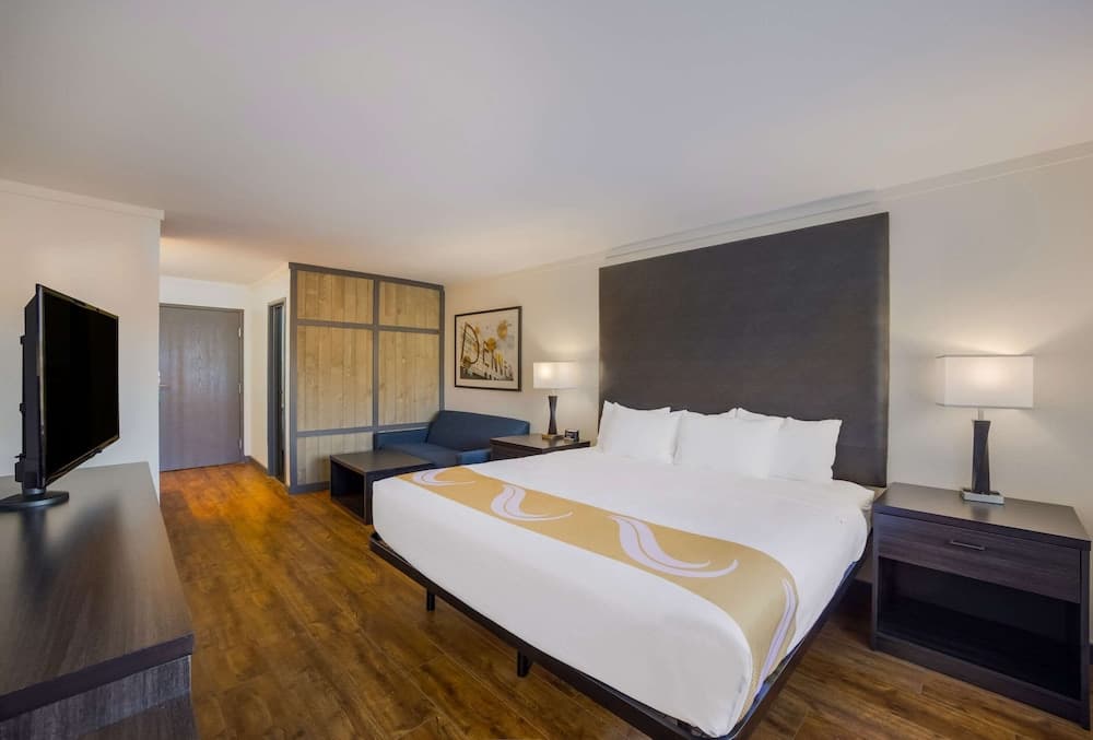 Quality Inn & Suites Castle Rock/SW Denver gallery photo in Castle Rock, CO — image 34