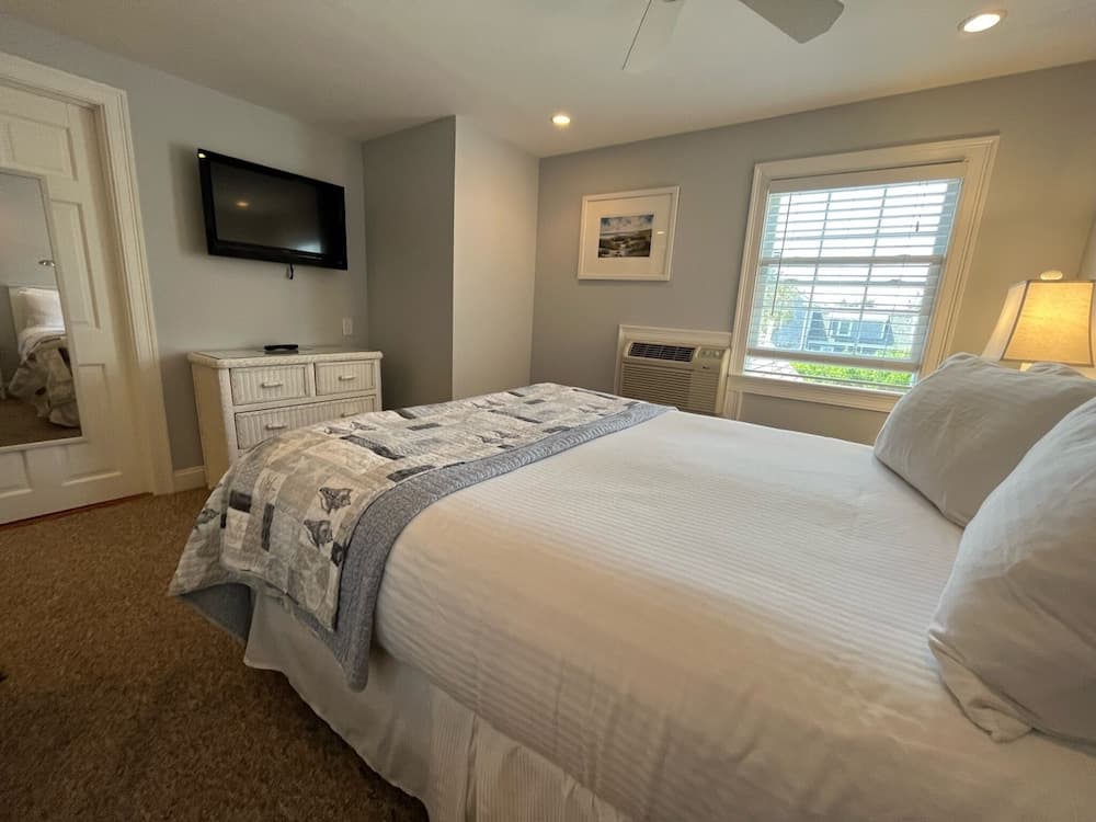 Beach Breeze Inn gallery photo in Falmouth, MA — image 99