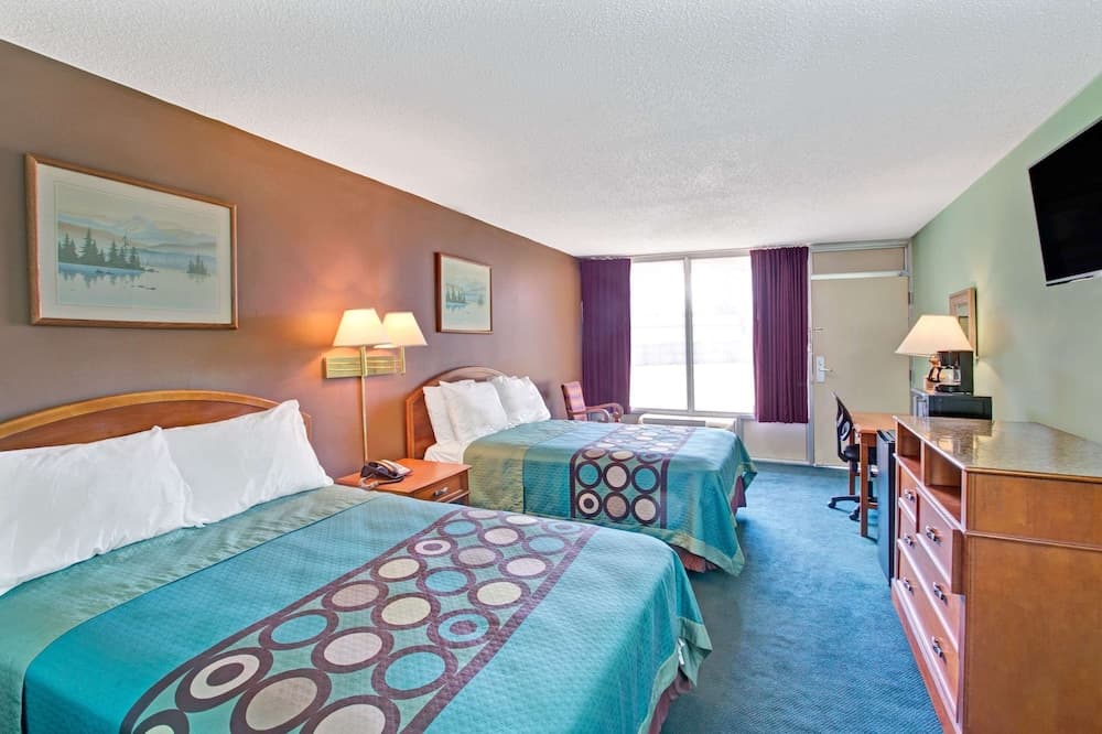 Super 8 by Wyndham Gaffney interior in Gaffney, SC — gallery photo 2