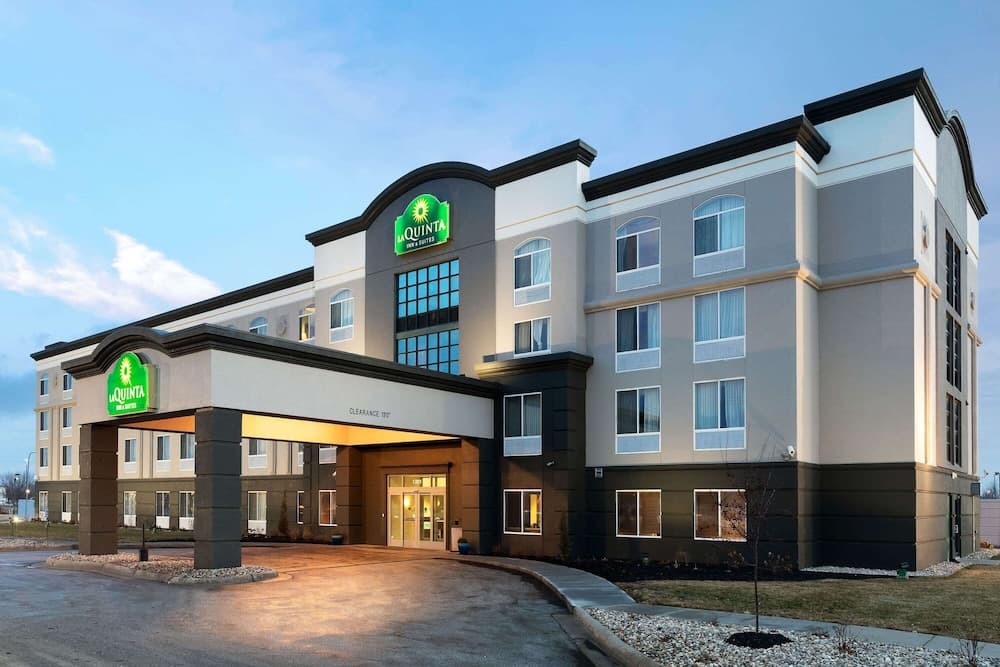 La Quinta Inn & Suites by Wyndham Omaha Airport Downtown featured exterior or lobby in Carter Lake, IA — similar hotel