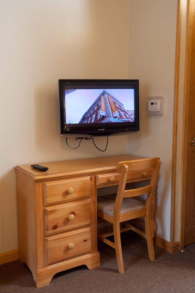 Blue Hill Lodge gallery photo in Claryville — image 8