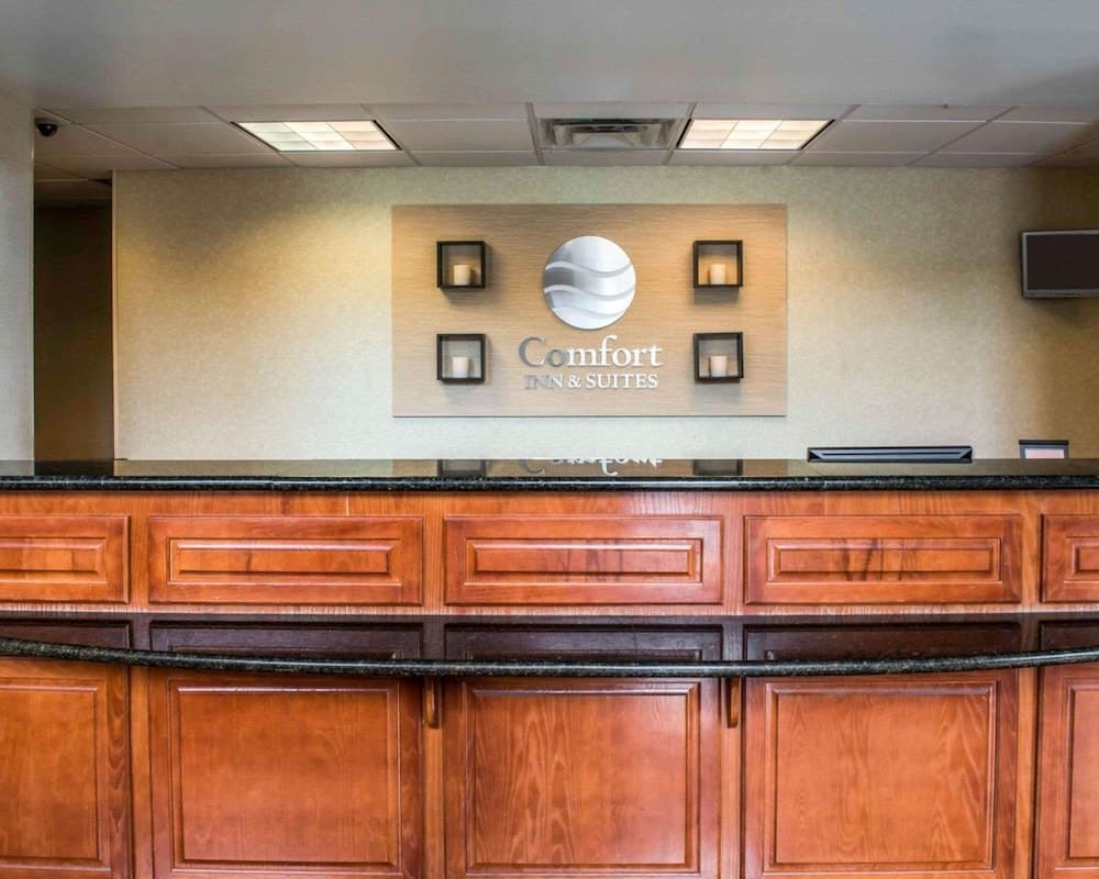 Comfort Inn & Suites interior in Panama City, FL — gallery photo 2
